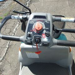 【紋別市発】シニアカー　電動４輪カート　セニアカー　ホンダ　HONDA　ML100　電動四輪車いす　「身体障害者用車いす」家庭用100V電源　中古動品　