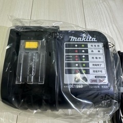 【新品】　makita マキタ　照明器具　バッテリー付