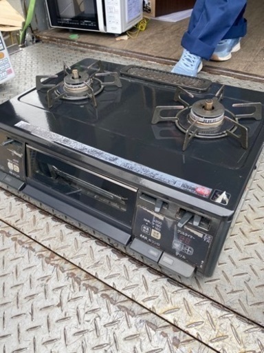 福岡市内配送無料 リンナイ都市ガス用コンロ RT63WHT-R 右側強火 