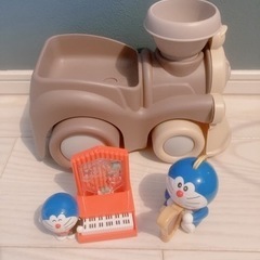 【無料】ドラえもんおもちゃと汽車