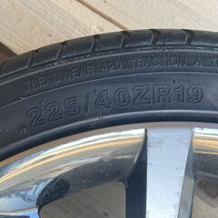 ウェッズ　クレンツェ　ヴィシュヌEVO　225/40R19　19インチ8J＋38通し5×114.3