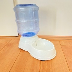 中古⭐︎自動給水器⭐︎Amazon Basics