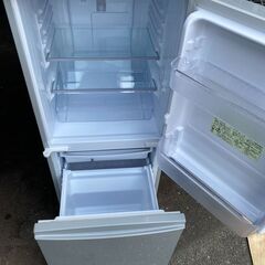 NO71❗️北九州市内配送無料　SJ-D14D-S 冷蔵庫 シルバー系 [2ドア /右開き/左開き付け替えタイプ /137L]