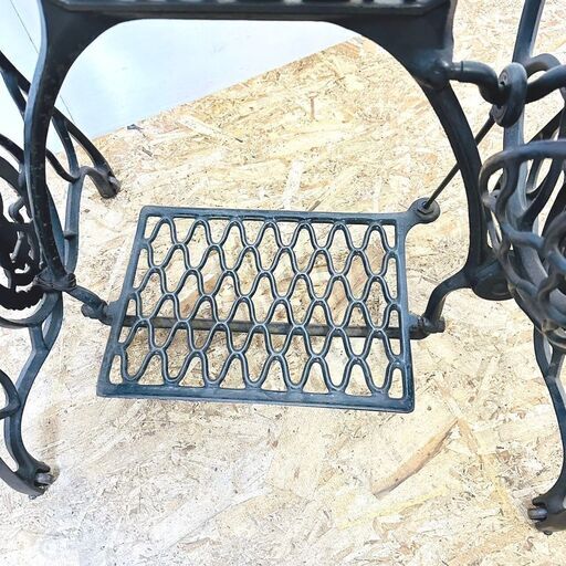 ジャン・ハガラ ステンドグラス 少女とお人形 ブルック グラス