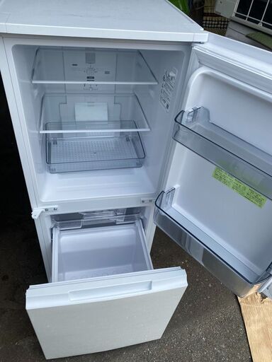 NO74❗️ 配送無料 2022年式 冷蔵庫 ホワイト系 SJ-D15H-W [2ドア /右