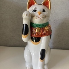 【ネット決済】三毛猫　招き猫　猫置物