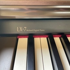 2017年Roland ローランド 電子ピアノ LX-7 木製鍵盤、当時の値段は約30万。目立った傷汚れなしの美品