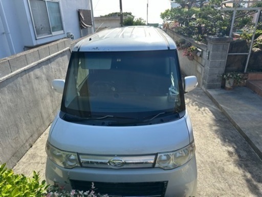車　ダイハツ　タント