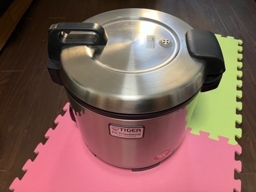 中古品　炊飯器TIGER JNO-B360