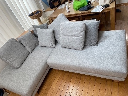 お譲り先決まりました　ノイエス　デシベルスタンダード　ソファ