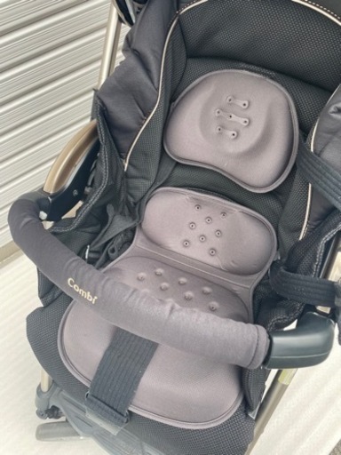 Combi  ディオグラッセ　新生児から Ａ型ベビーカー