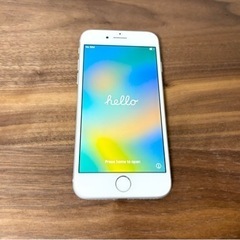 【美品】iPhone 8 64GB シルバー SIMフリー　付属品あり