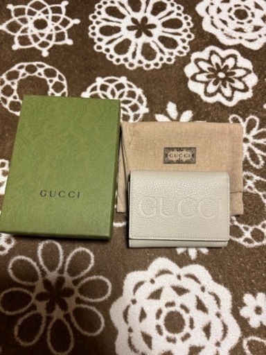 GUCCI 三つ折り財布