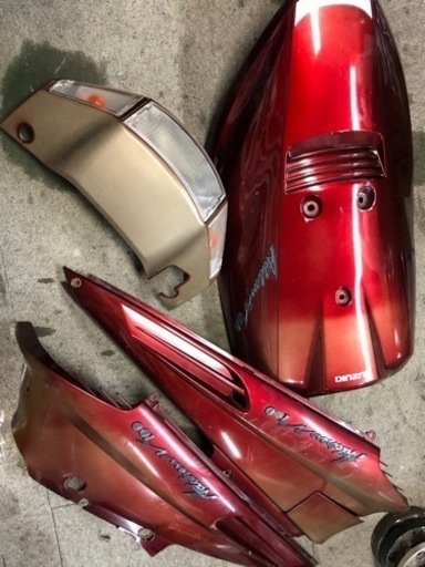 アドレスv100 中古　外装　　スズキ純正