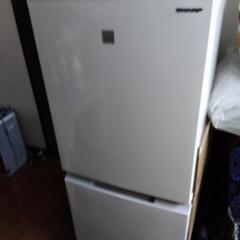 ２０２１年製。冷蔵庫