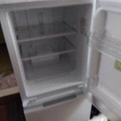 ２０２１年製。冷蔵庫