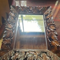木製縁の鏡　