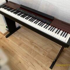 電子ピアノ YAMAHA P−120（スタンド付、鍵盤一部不良）