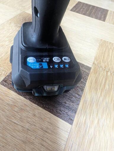 HITACHI ロボットクリーナー 2020年製 キズ、ハガレ有