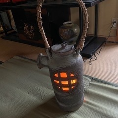 コンセント式　陶器ランプ