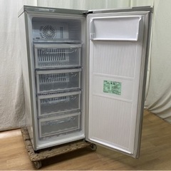 MC301【MITSUBISHI】三菱 ノンフロン冷凍庫 MF-U12B-S形 2017年製 121L 右開きタイプ シ