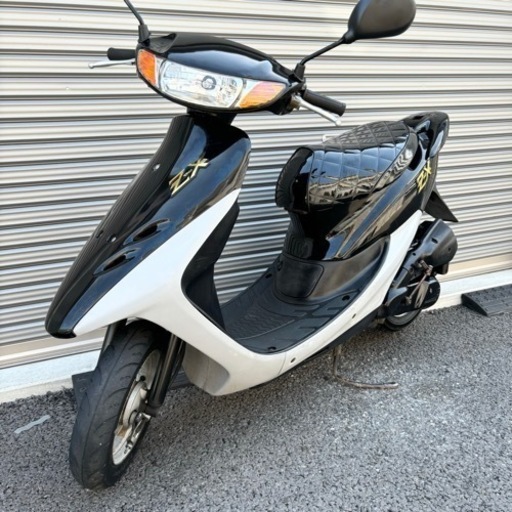 2701.新品パーツ多数　ZX仕様　バッテリー、シート等々.. 千葉県柏市　即日配送　自走引き取りも可能