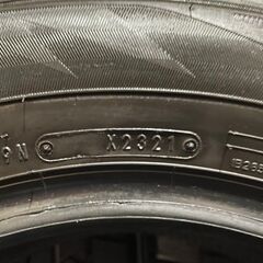 走行短め DUNLOP WINTER MAXX WM02 195/65R15 15インチ スタッドレス 4本 21年製 ノア セレナ プリウス アイシス プレマシー等　(MTX99)クレジットカード QRコード決済可能