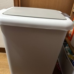 　新品 未使用　45リットル　ゴミ箱（今週土日受け取りのみ20%...
