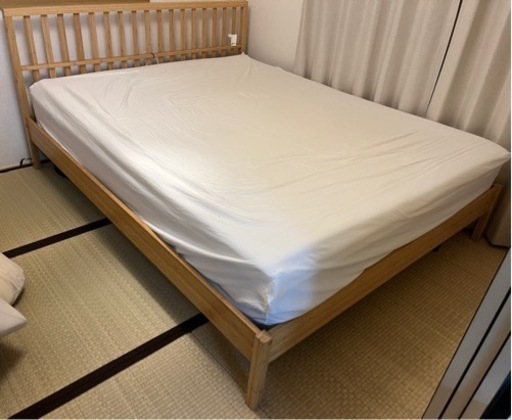 【お値引き中】IKEA ベッドフレーム クイーンサイズ コングスフース