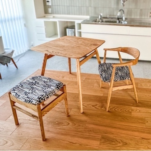 〓取引決定〓 モモナチュラル ダイニングテーブル 75cm角