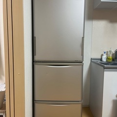 キッチン家電　冷蔵庫　SHARPのSJ-WA35X