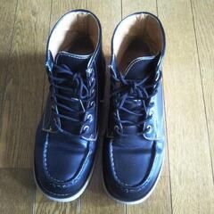 黒ショート革靴