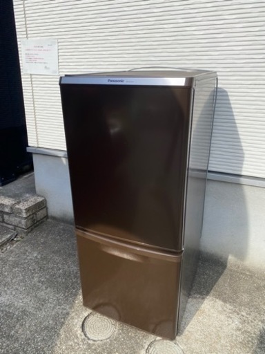 [配送可能]　パナソニック Panasonic NR-B145W-T [冷蔵庫 （138L 右開き） ブラウン]