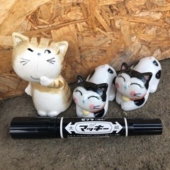 陶器のネコちゃん(各100円