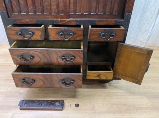 MC102【加賀箪笥】和箪笥 欅 ケヤキ 95cm× 40cm× 90cm 金具装飾  