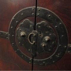 MD163【時代箪笥】欅 装飾 重厚金具 箪笥 半月環取手 