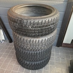 
215/45/18 スタッドレスタイヤ