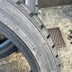 
215/45/18 スタッドレスタイヤ