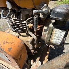 ロビンエンジン明和　バイブロプレート　KP-6 転圧機　プレート　工事　DIYに