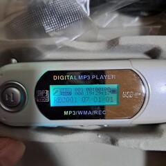 mp3プレーヤー1GBホワイト　USBスロットル付き