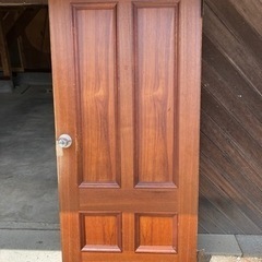 木製扉