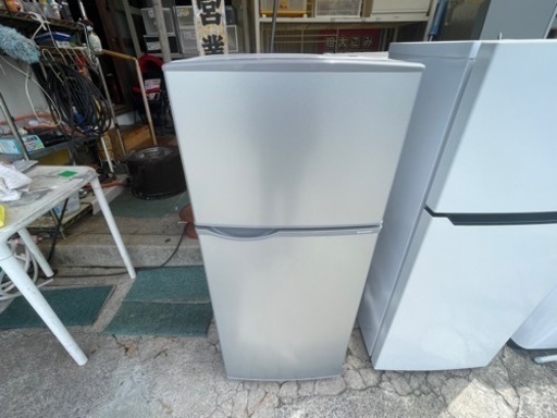 【リサイクルサービス八光】2016年製　シャープ　SJ-H12Y-S [冷蔵庫（118L・右開き） 2ドア シルバー系]