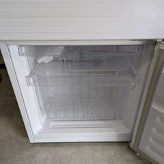 【鹿児島市リサイクルショップスターズ吉野店】2ドア冷蔵庫 2016年製 3ヶ月保証付き 全容積110L 冷凍室容積40Ⅼ 冷蔵室容積30Ⅼ ㈱ユーイング社製