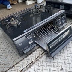 福岡市内配送無料 リンナイ都市ガス用コンロ　RT63WHT-R 　右側強火