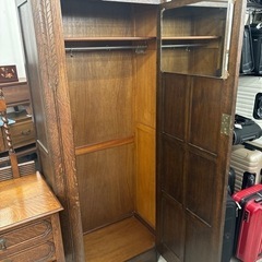 Lloyd\'s Antiques ワードローブ