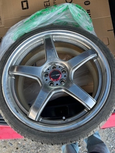 車のタイヤとホイールとは？ 役割・構造・種類、ハイドロプレーニング現象などを解説【自動車用語辞典】 | clicccar.com