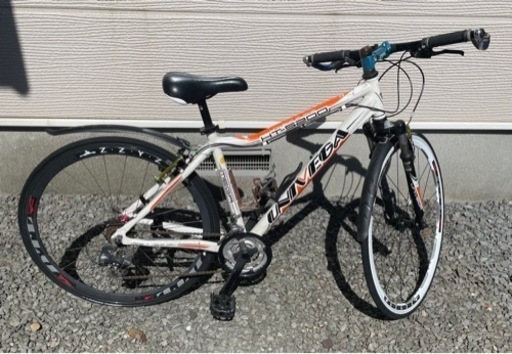 自転車 クロスバイク　ロードバイク