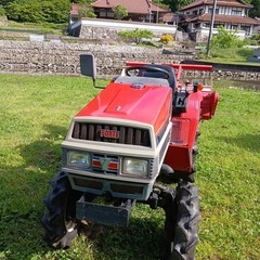 ♬ 貿易￥160000確定！・・トラクタ・・美品・・ヤンマーF155D
