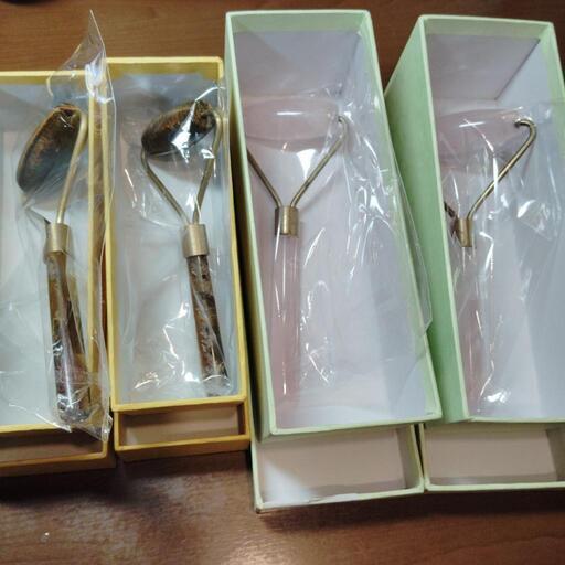 お値下げしました　天然石美顔ローラー四個セット