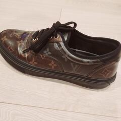 ルイヴィトンモノグラムローカットスニーカー